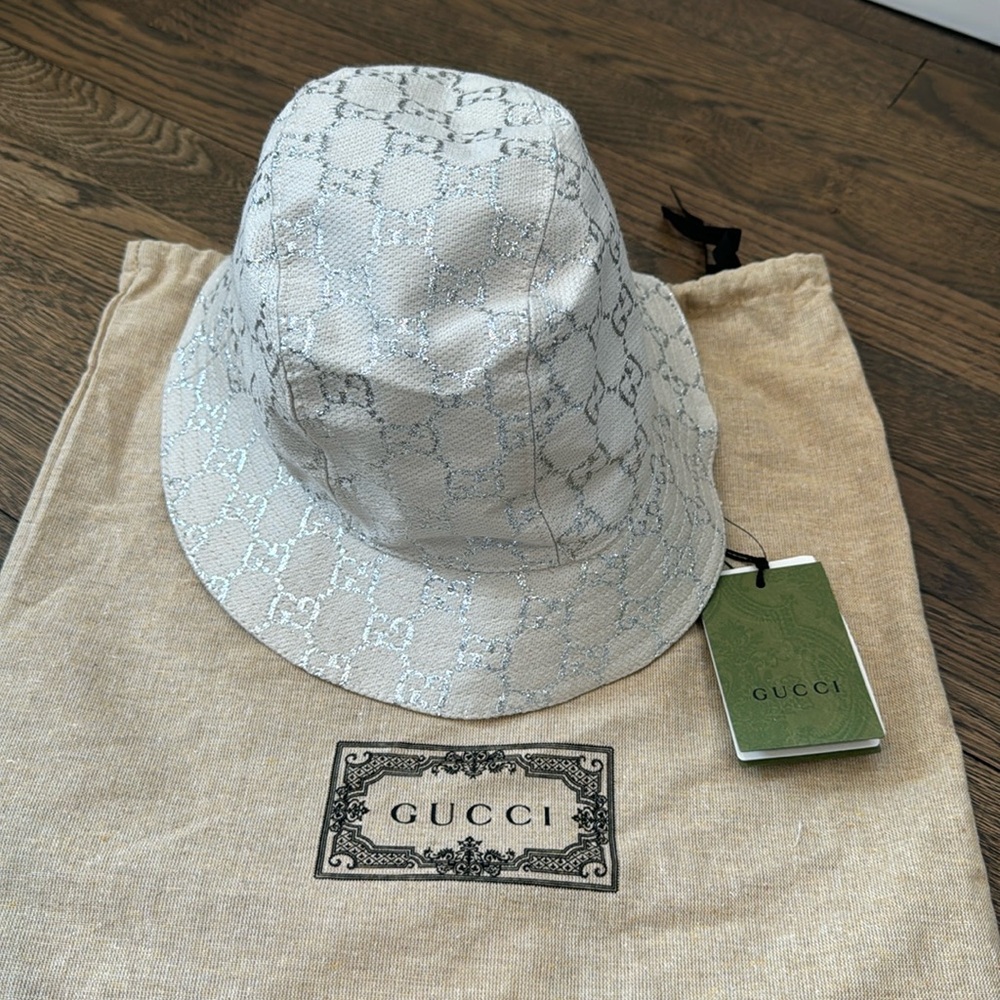 Gucci White Lame Bucket Hat with silver monogram size Medium- never worn